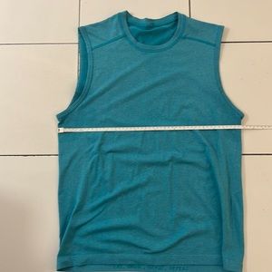Blue/green Lululemon tank size med 19 wide and 25 long size medium.
